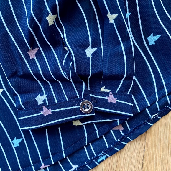 Jade Ladder Front Navy Blue Patterned Convertible Long Sleeve Blouse Size S - Picture 6 of 9